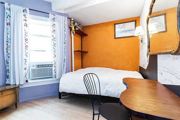 139 Norfolk Street #4AB