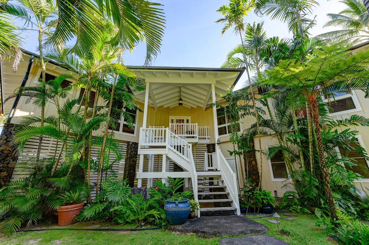 BEACHFRONT VACATION RENTAL - HAENA KAUAI