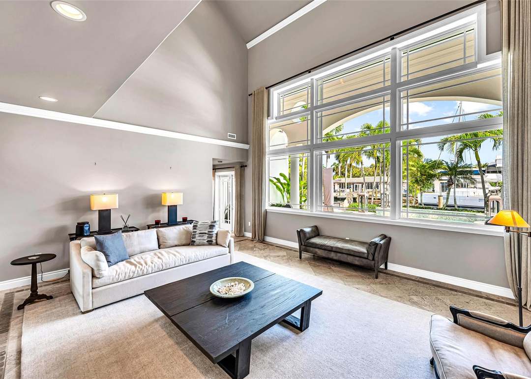 166 Royal Palm Dr