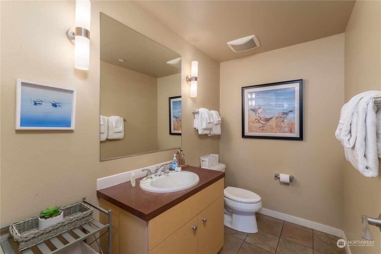 2220 W Woodin Ave #212