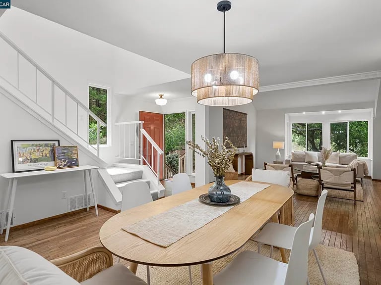 28 Curlew Way, Novato