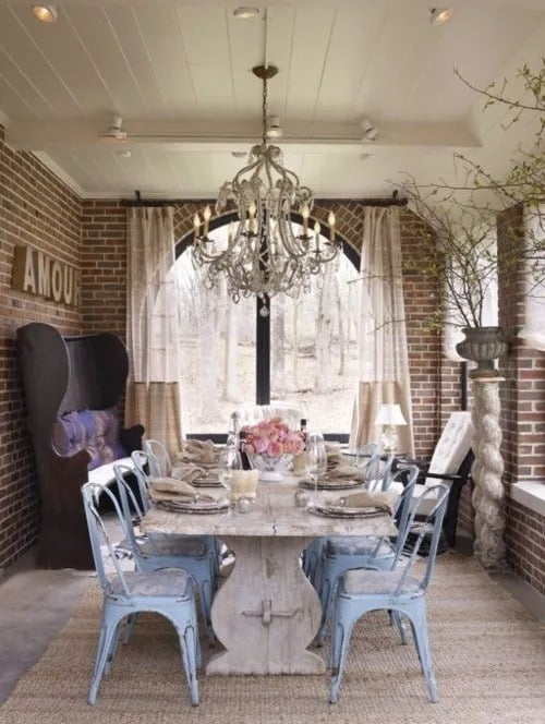 Chandelier Love