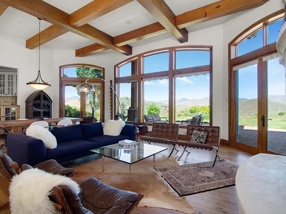 101 Coeur D Alene Dr