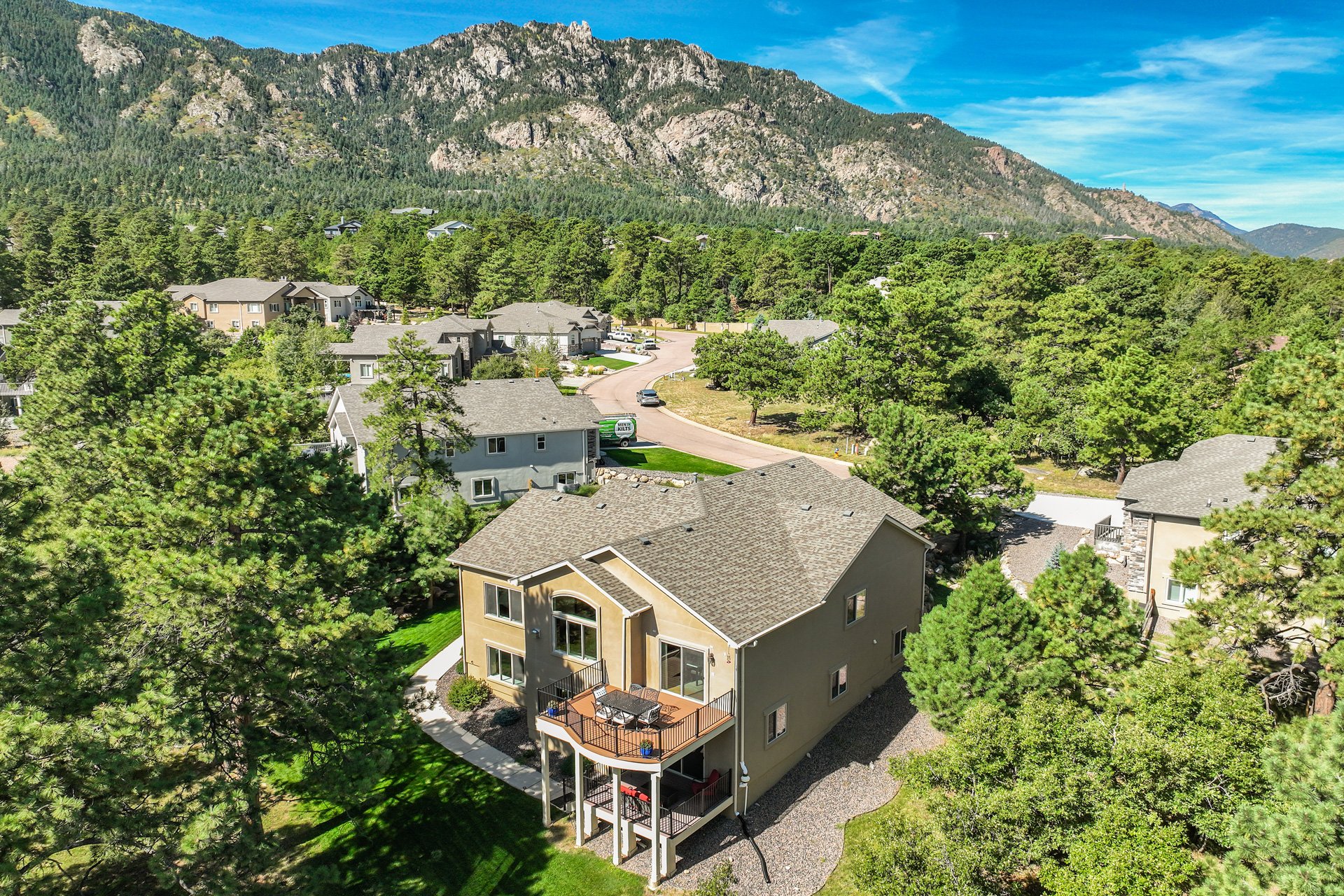 429 Stone Cottage Grove