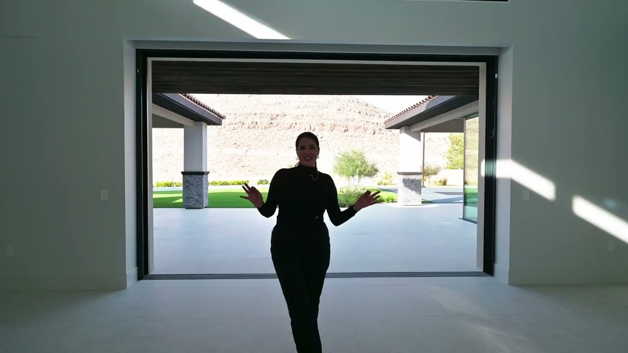 Welcome to 1 Olympic Canyon Way in Southern Highlands✨