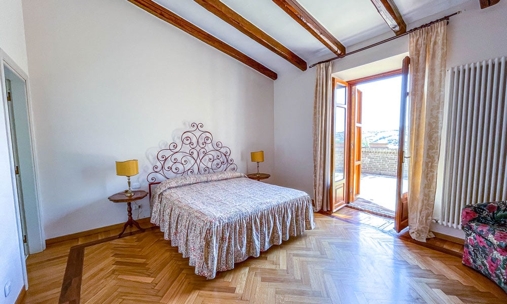 Authentic Villa with Panoramic Terrace and Pool 