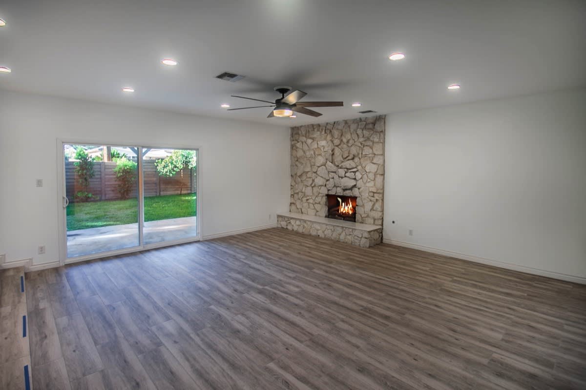 16834 Klee St Northridge, CA