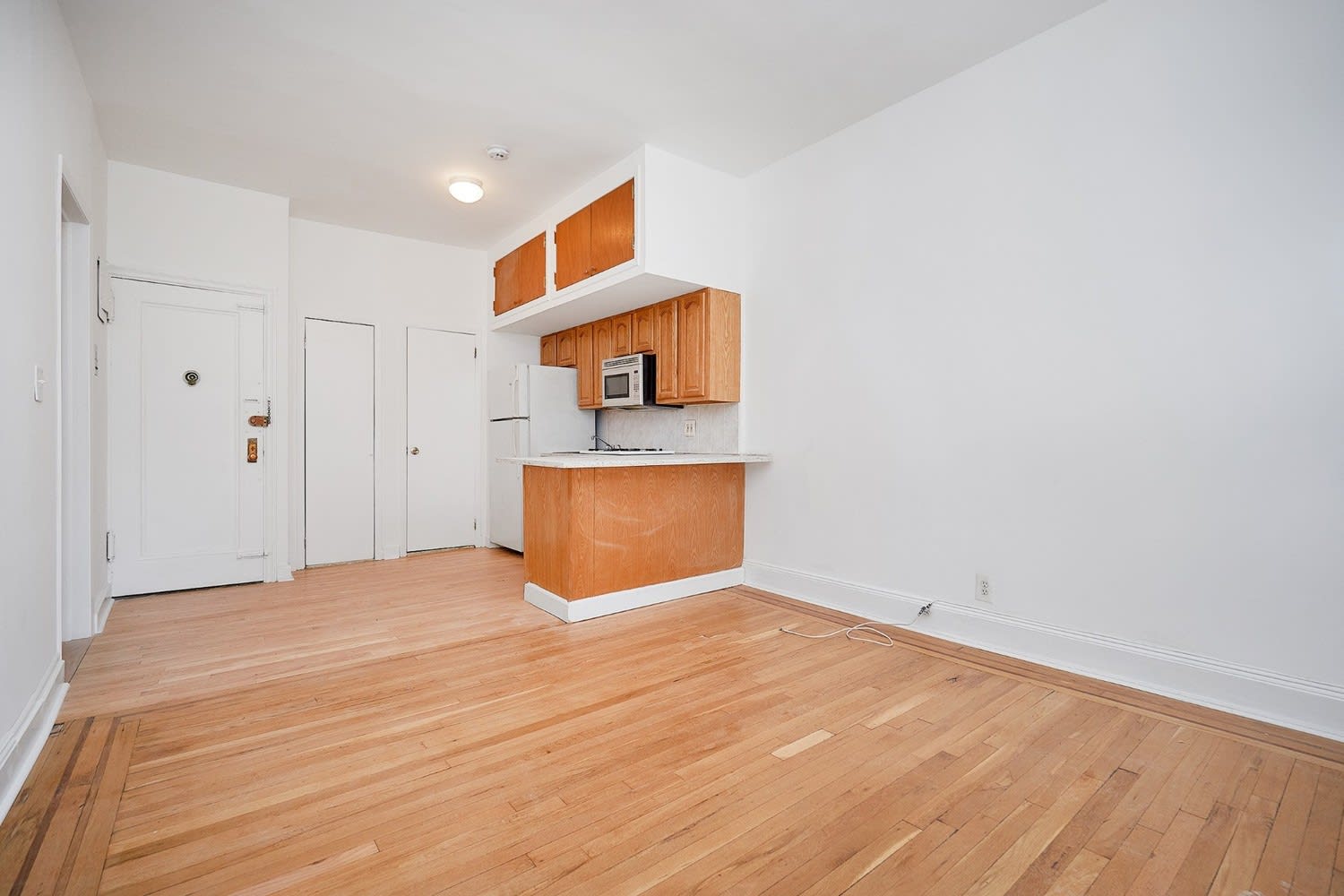 1059 2nd Ave, Unit 2W
