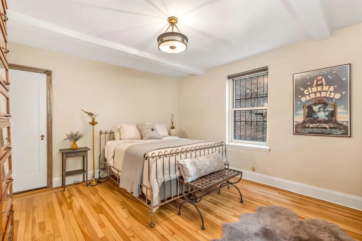 433 East 51st Street Apt 2F