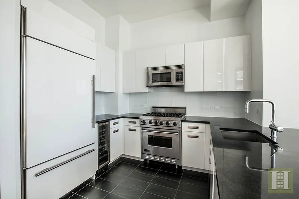 46 -30 Center Blvd, #1504