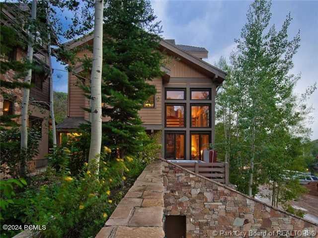 670 Deer Valley