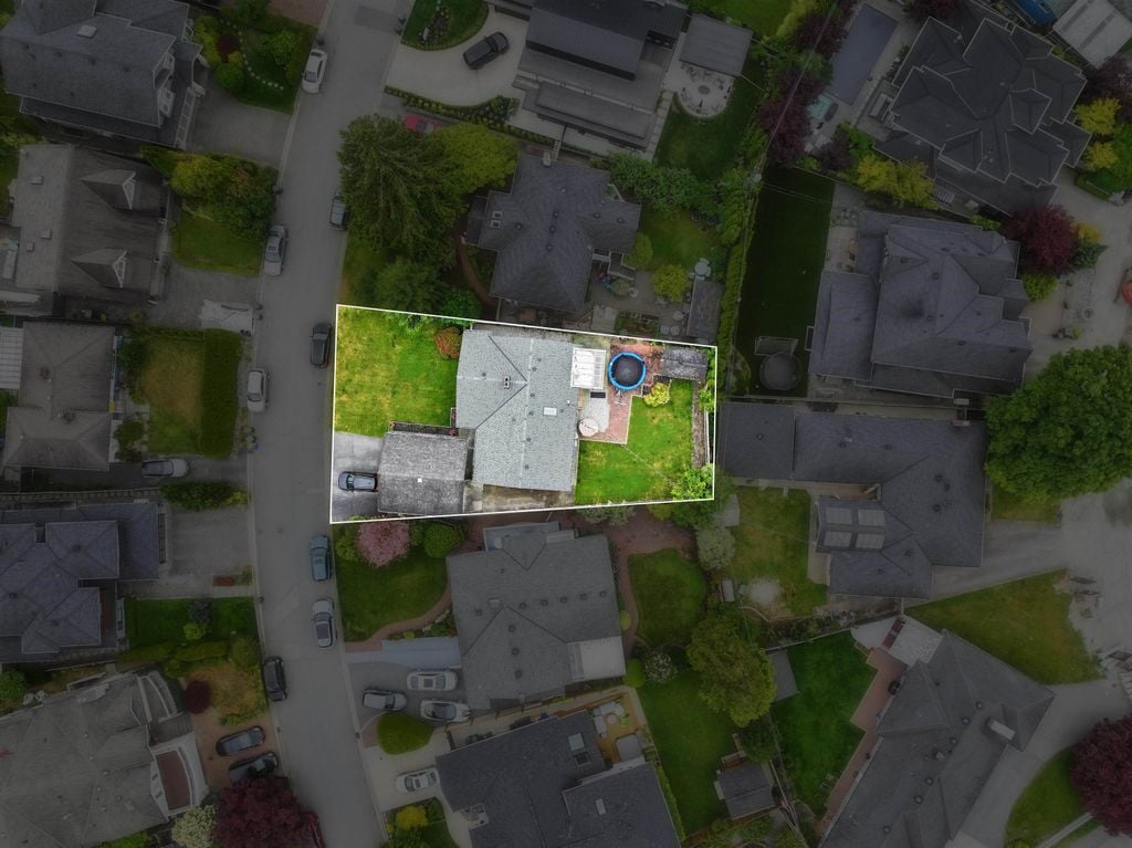 3149 Beverley Cres