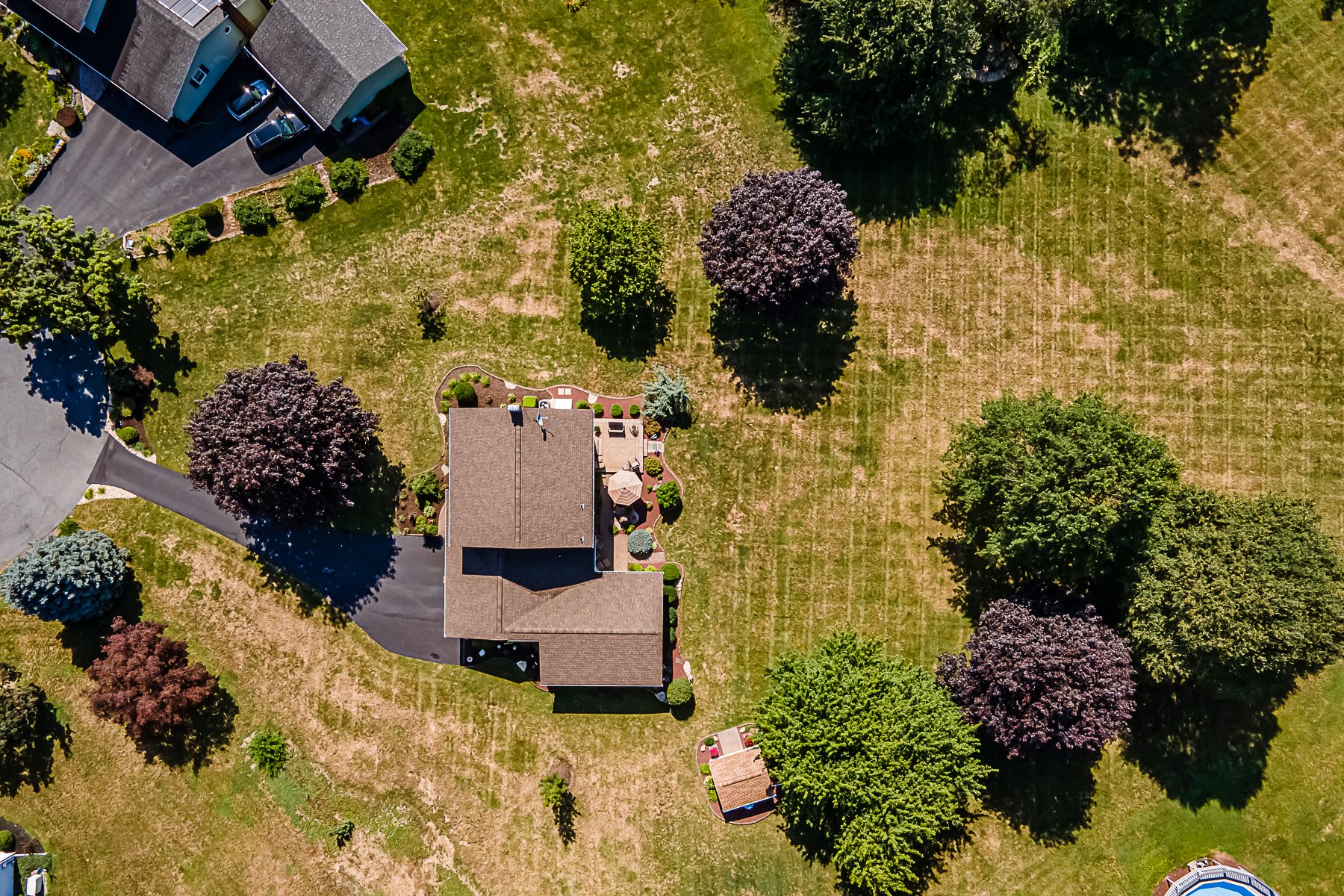 2785 Hill Drive