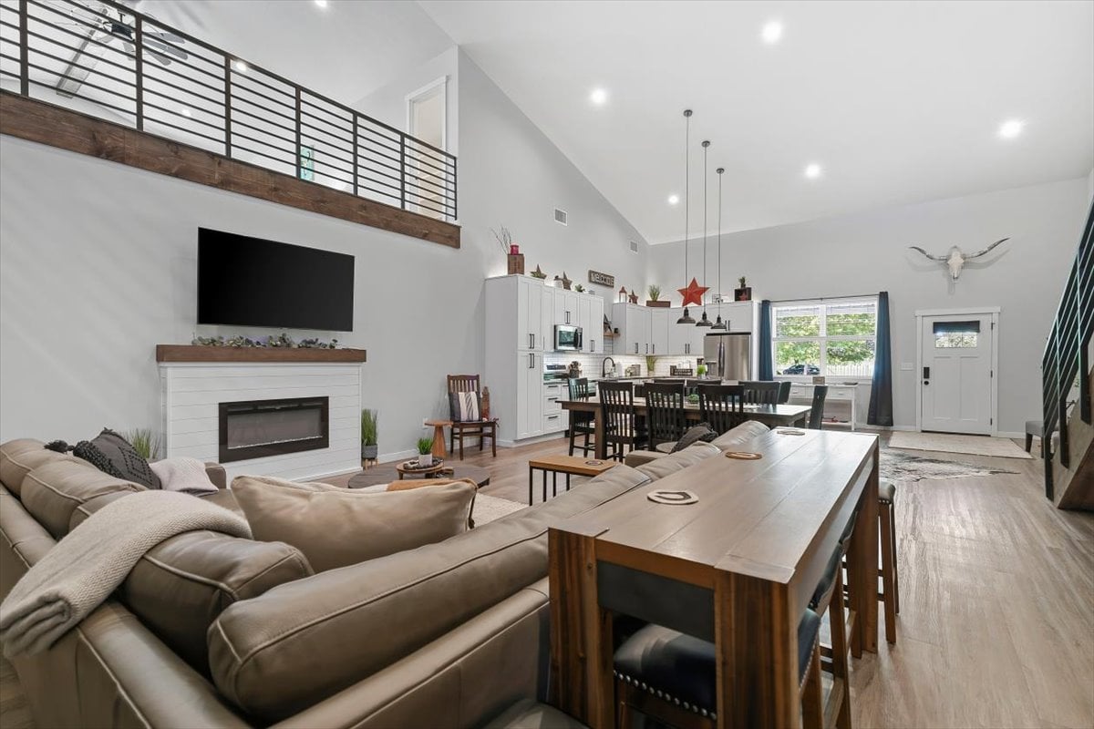 11- Unit Boutique Short Term Rental