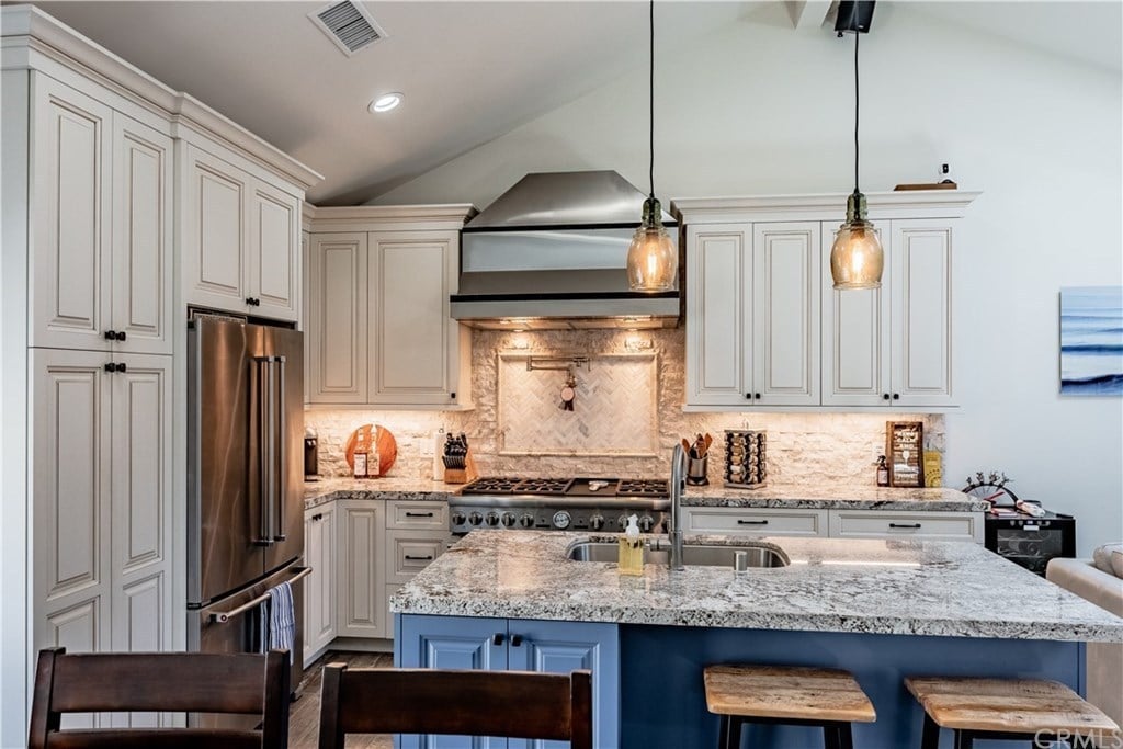 31545 Sundance Dr