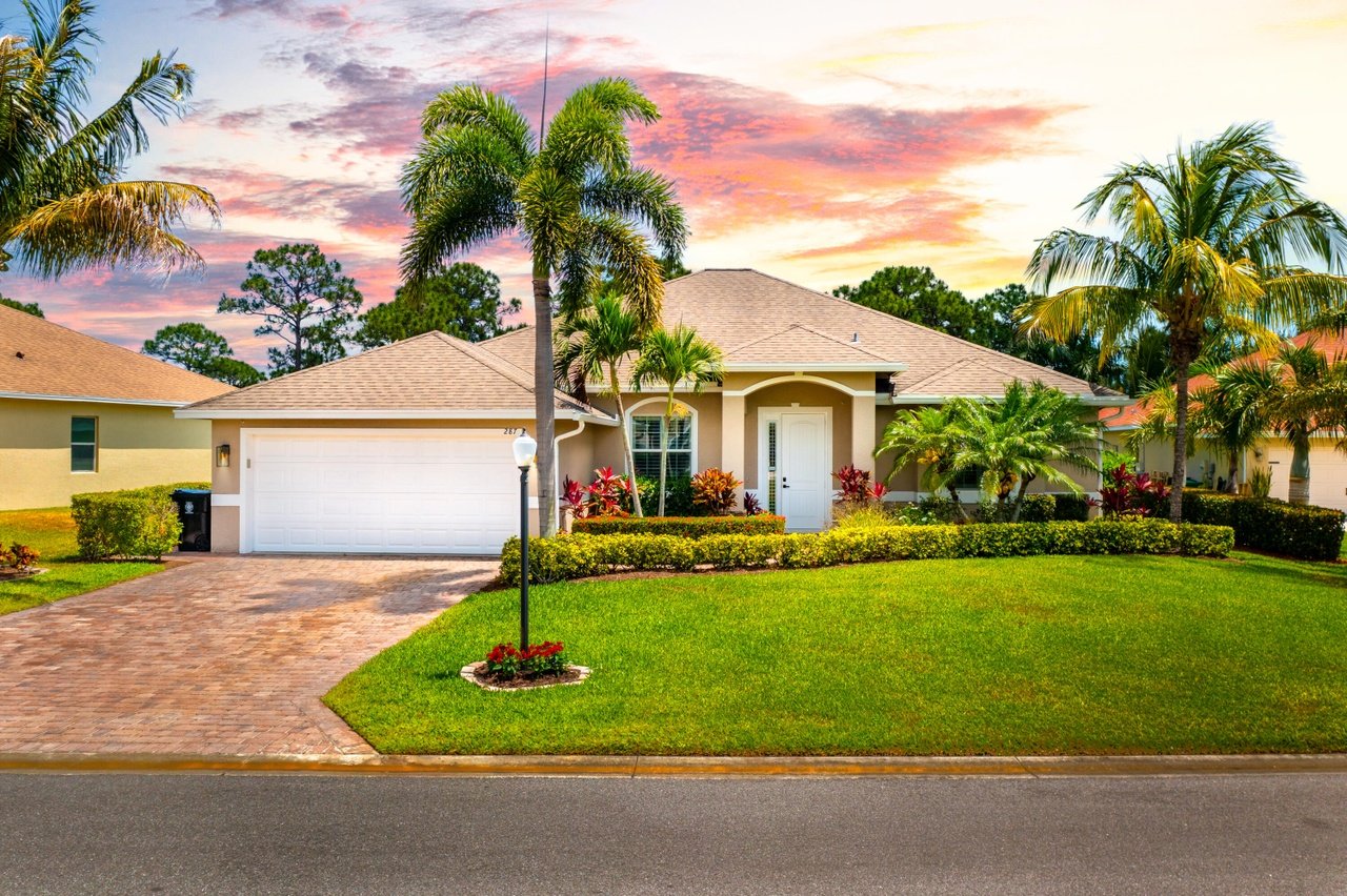 287 SW Vista Lake Dr