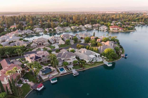 Lake Van Ness