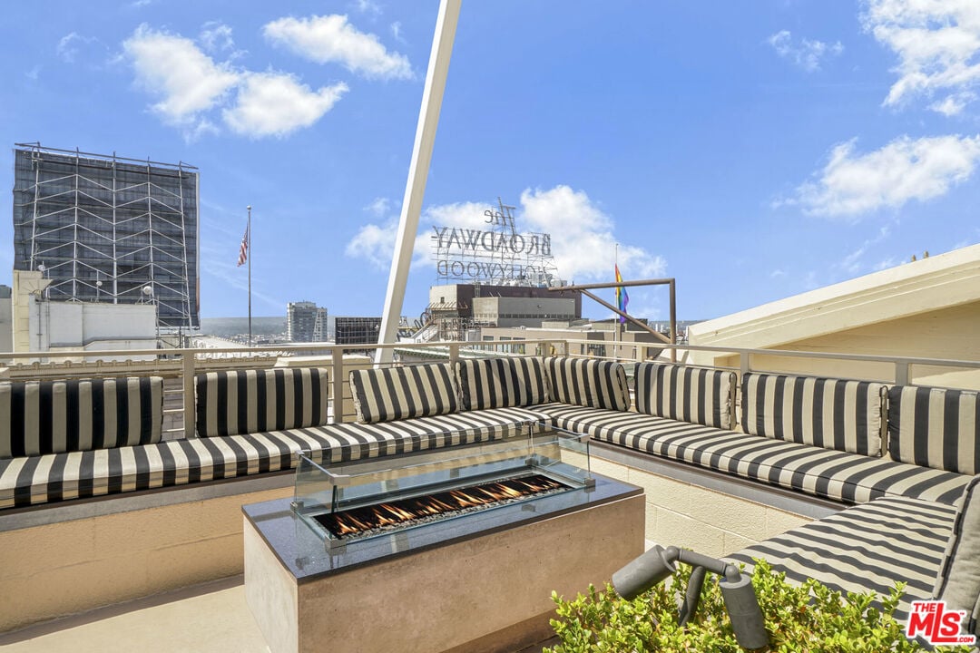 6253 Hollywood Blvd, #903
