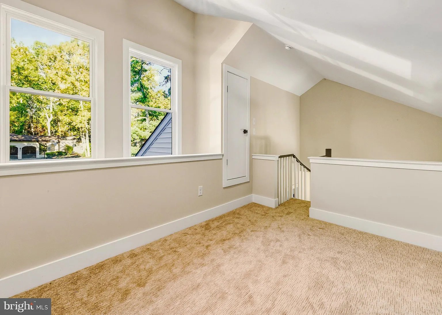 15 Bronwood Dr