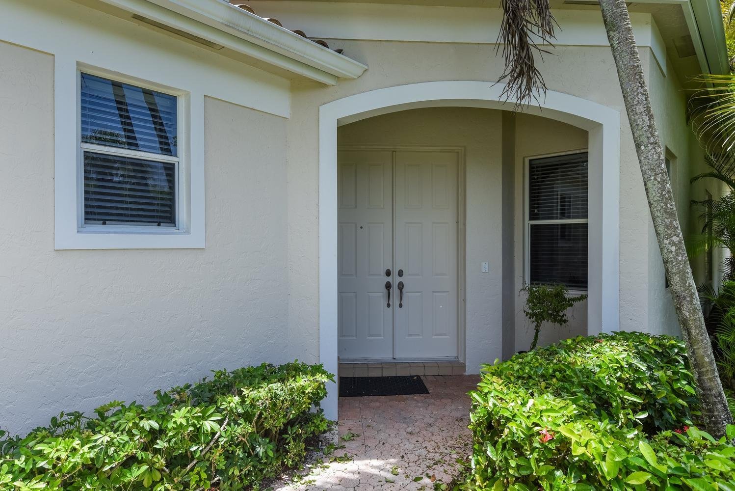 6685 NW 24th Ter