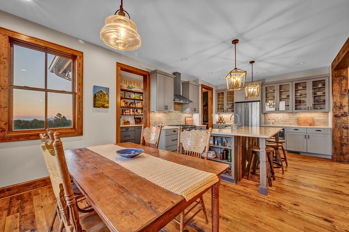 Sorrel Sky Farm Luxury Mountain Equestrian Estate