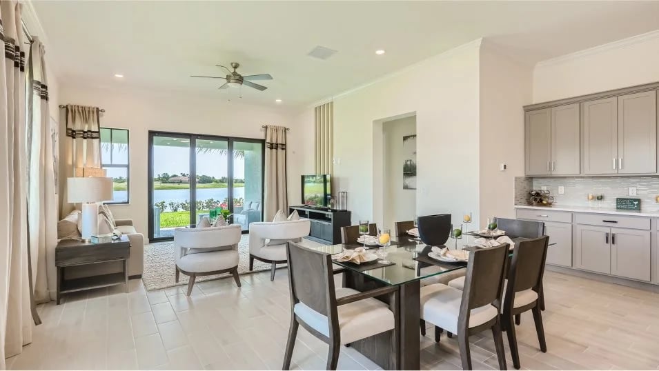 512 SE FASCINO CIR