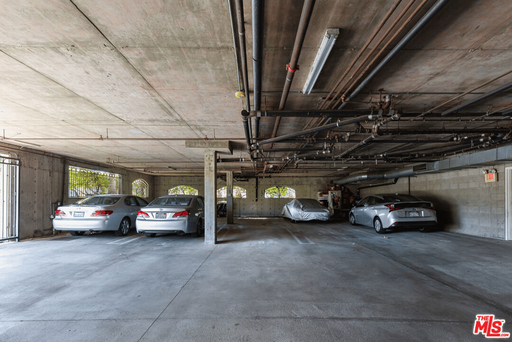 12449 Kling St, #PH1