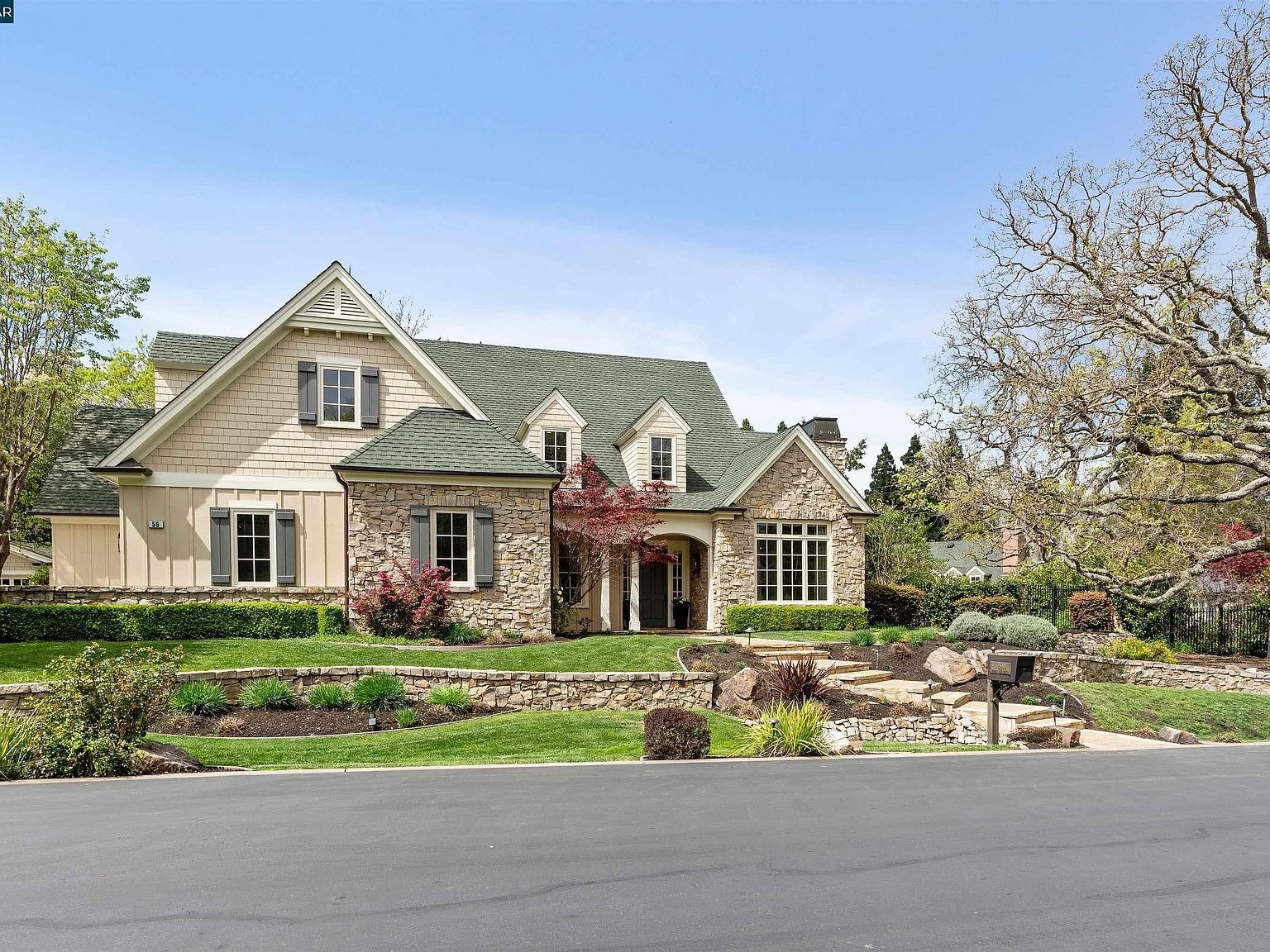 56 Hidden Oaks Dr