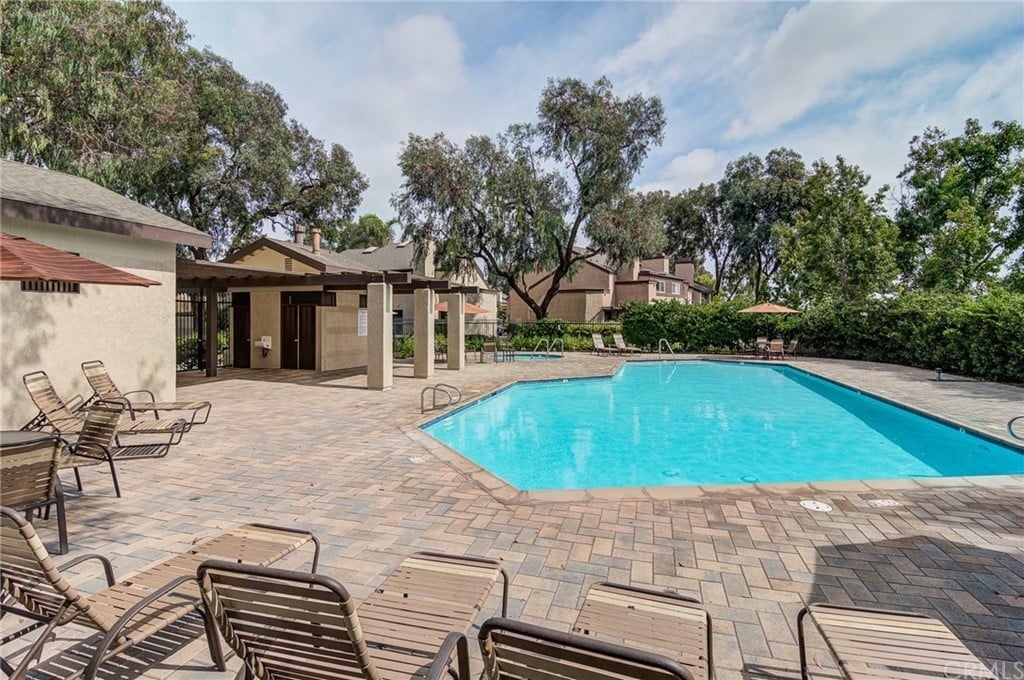 926 Powell Ct
