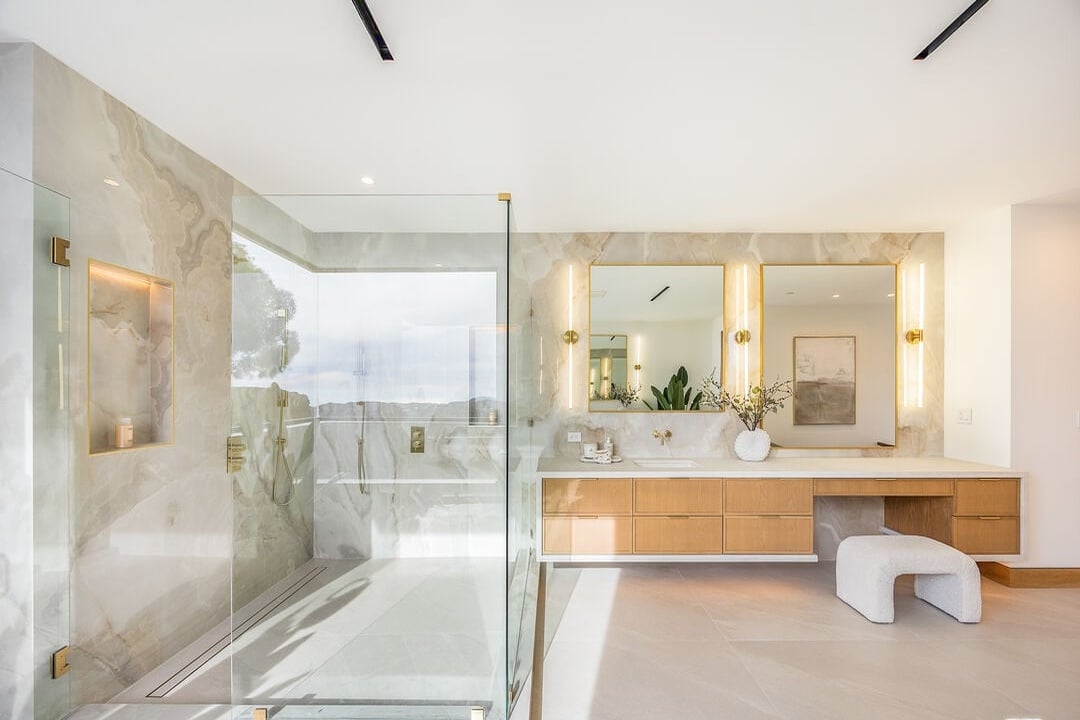 Mulholland Hwy, 90265