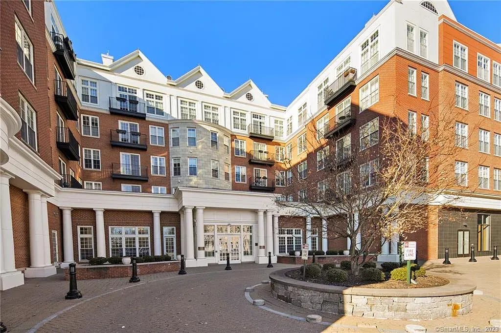 85 Memorial Rd, West Hartford, CT - MLS 170550282 - $650,000