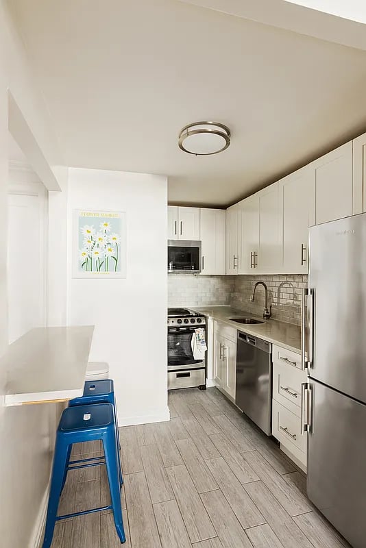 37 West 71st Street