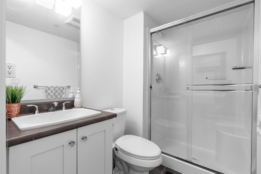 4550 Fraser St, #206