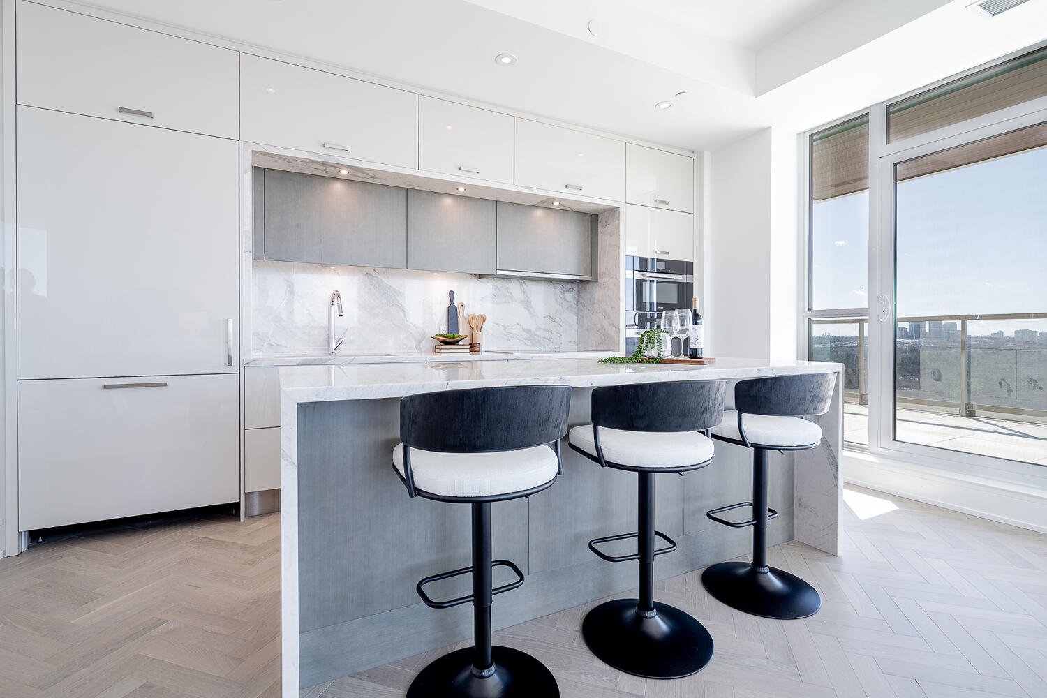  SOLD: Luxury Corner Penthouse 