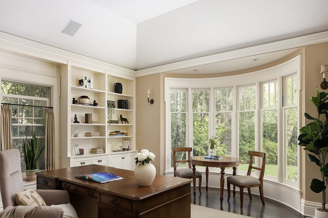 Mandeville Canyon Rd, 90049