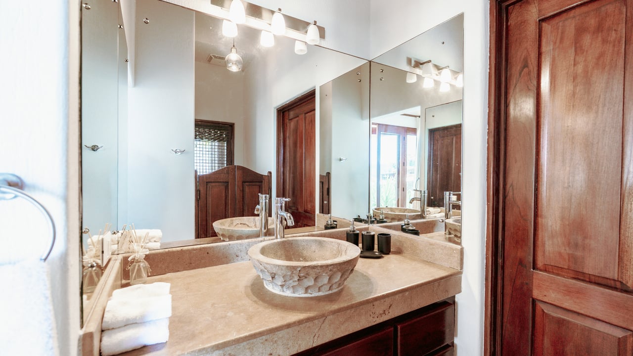 Ocean View Luxury Estate with An Incredible Location in Dominical