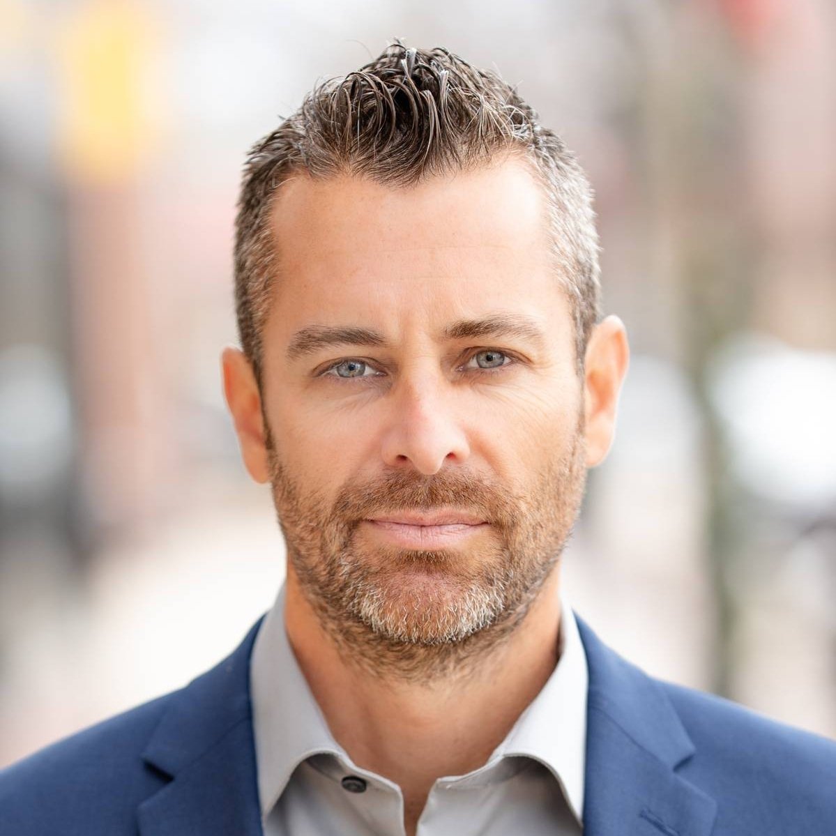 Brett Westhues Leawood, KS Real Estate Agent Headshot