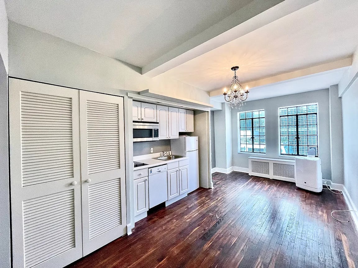 45 Tudor City Pl APT: 1903