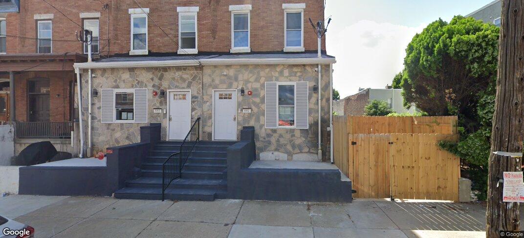 882 N 41st St