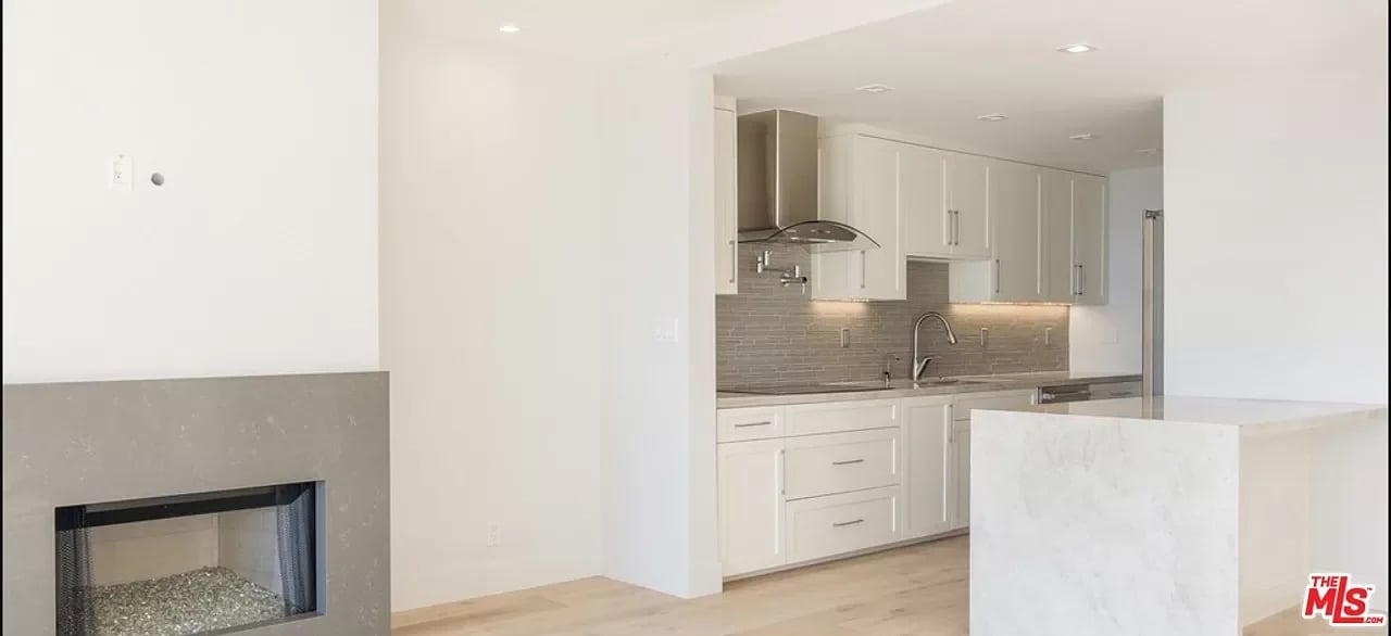 23916 De Ville Way APT A