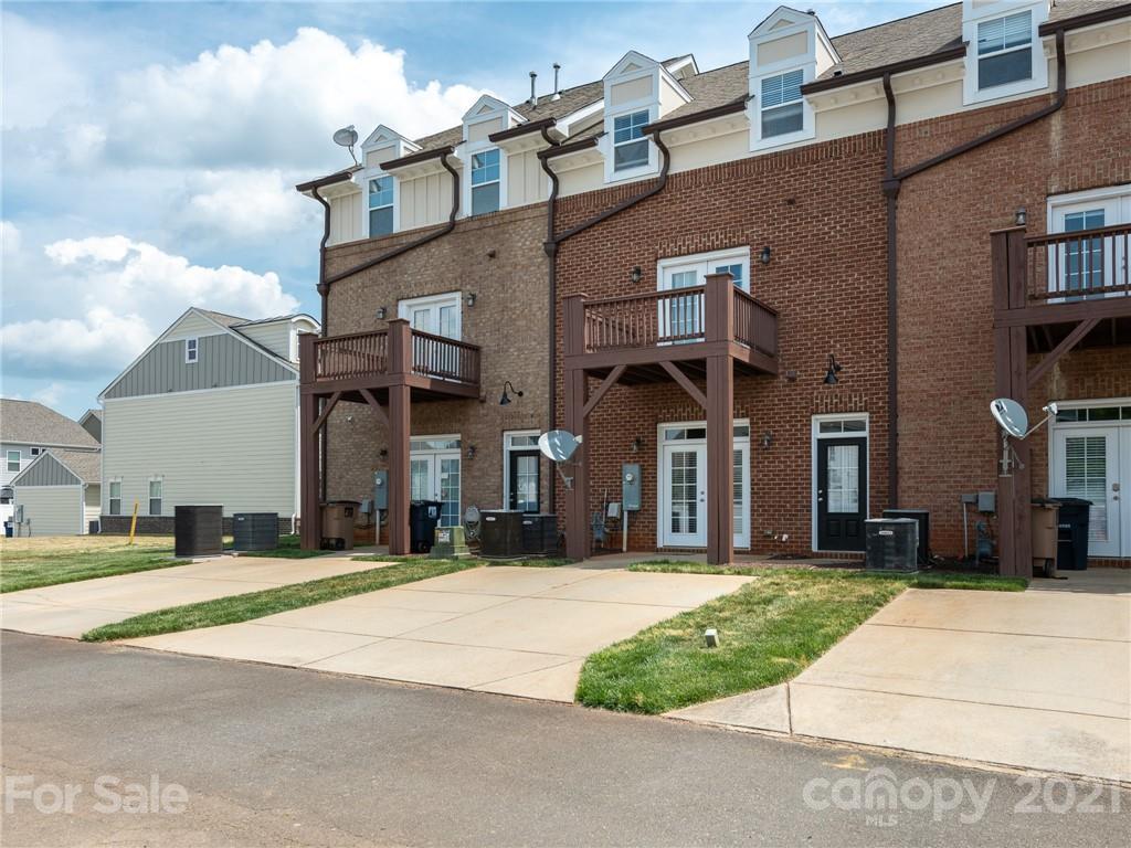 2421 Bonterra Blvd #405