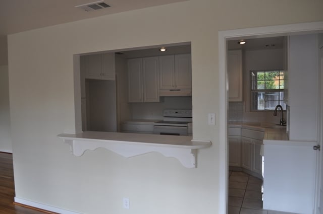 Home for Sale in Del Paso Manor! 3809 Kings Way Sacramento, CA 95821