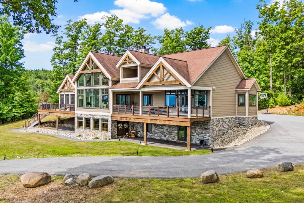 37 Lake Ridge Rd