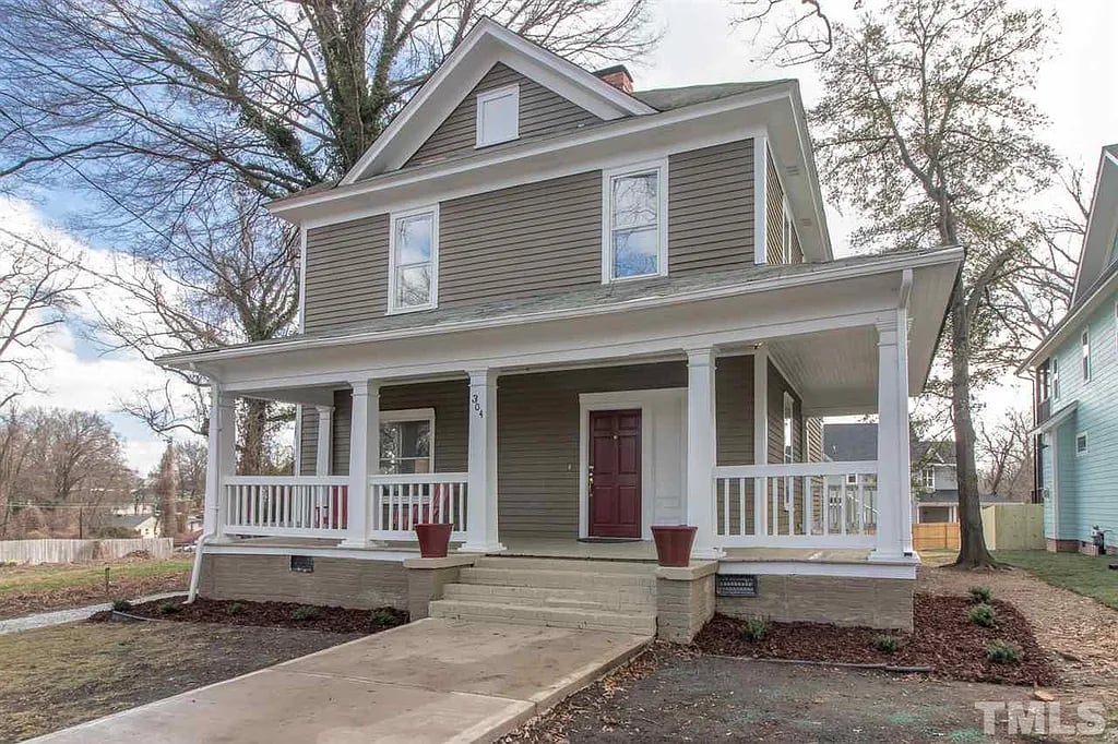 304 E Geer St