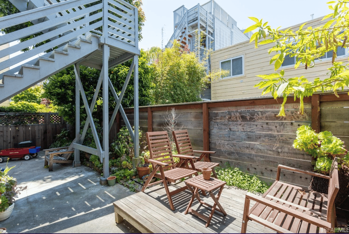 52 Linda St