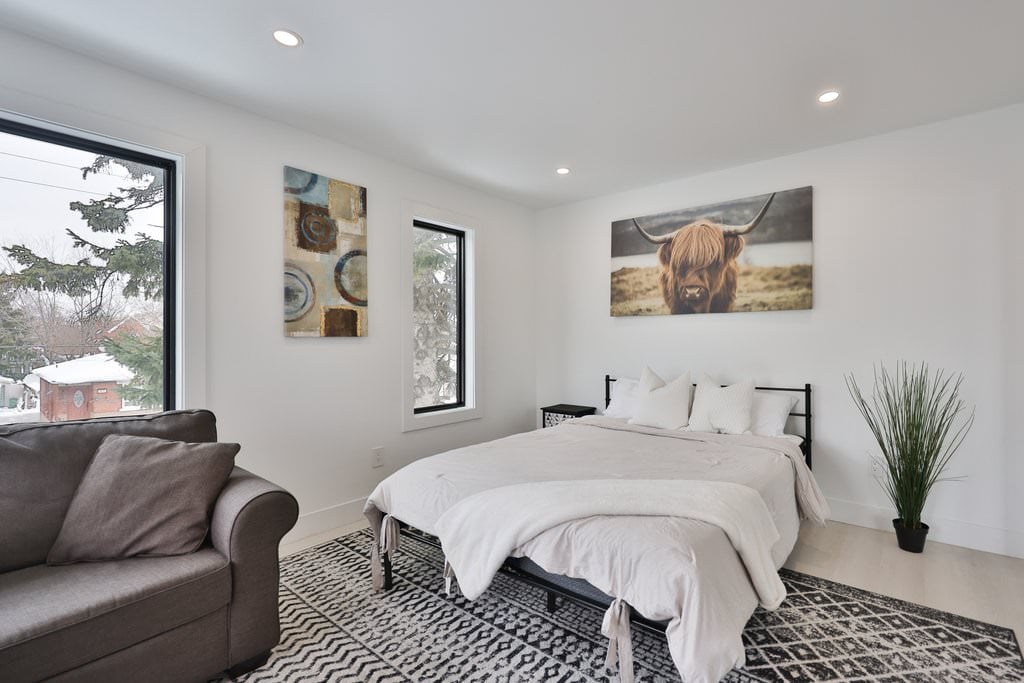 172 Royal York Rd