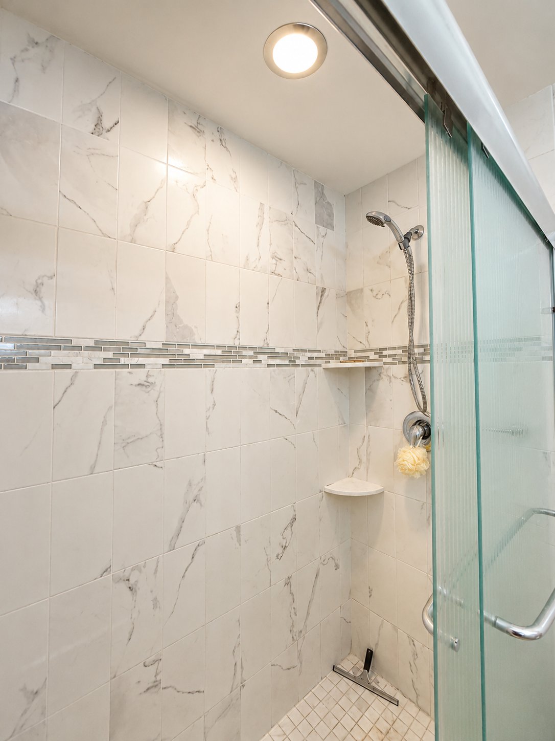 Summer Rental - Newly Renovated 2 Blocks to the Beach
