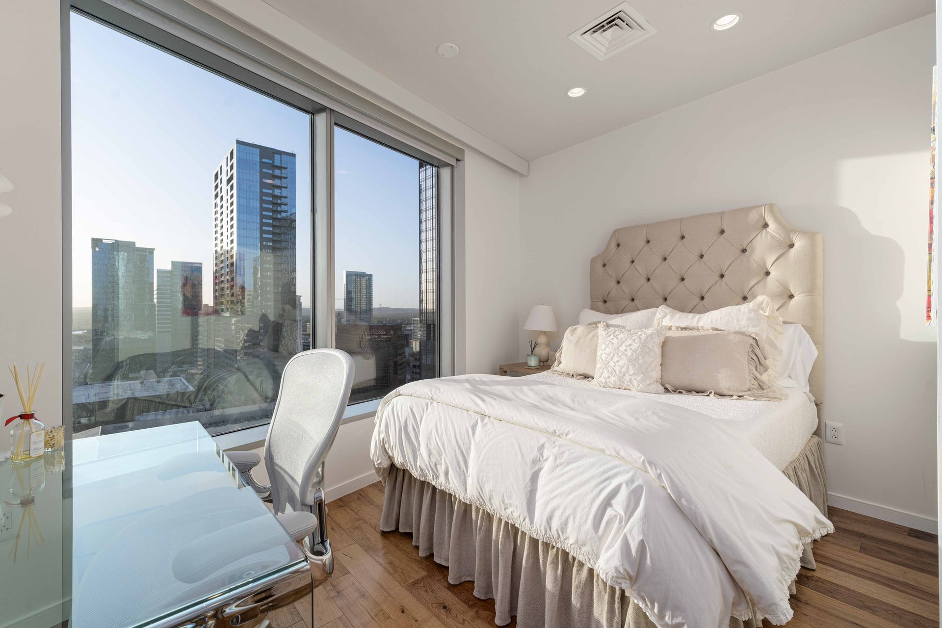 200 Congress Avenue #19AC