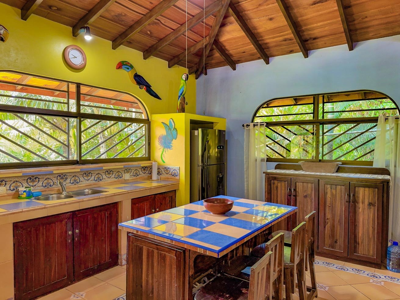 Ojochal Mountain View Home with Pool, Guest House & Gardens