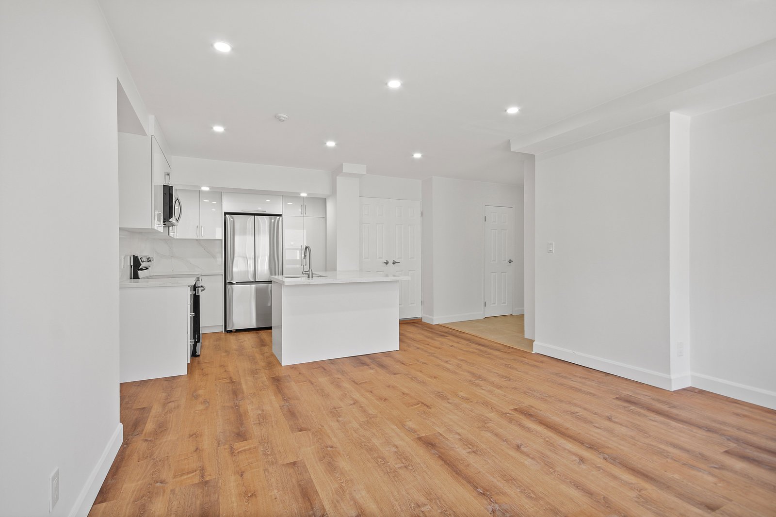 1328 Gerrard Street E Unit: 203